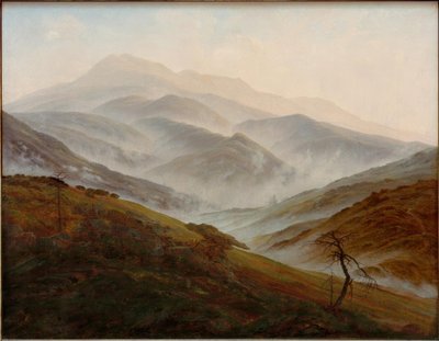 Paisagem de montanhas gigantes com névoa ascendente de Caspar David Friedrich